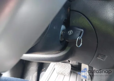 2017 Nissan Sentra S z USA, uszkodzony, nr VIN 3N1AB7AP4HY307145